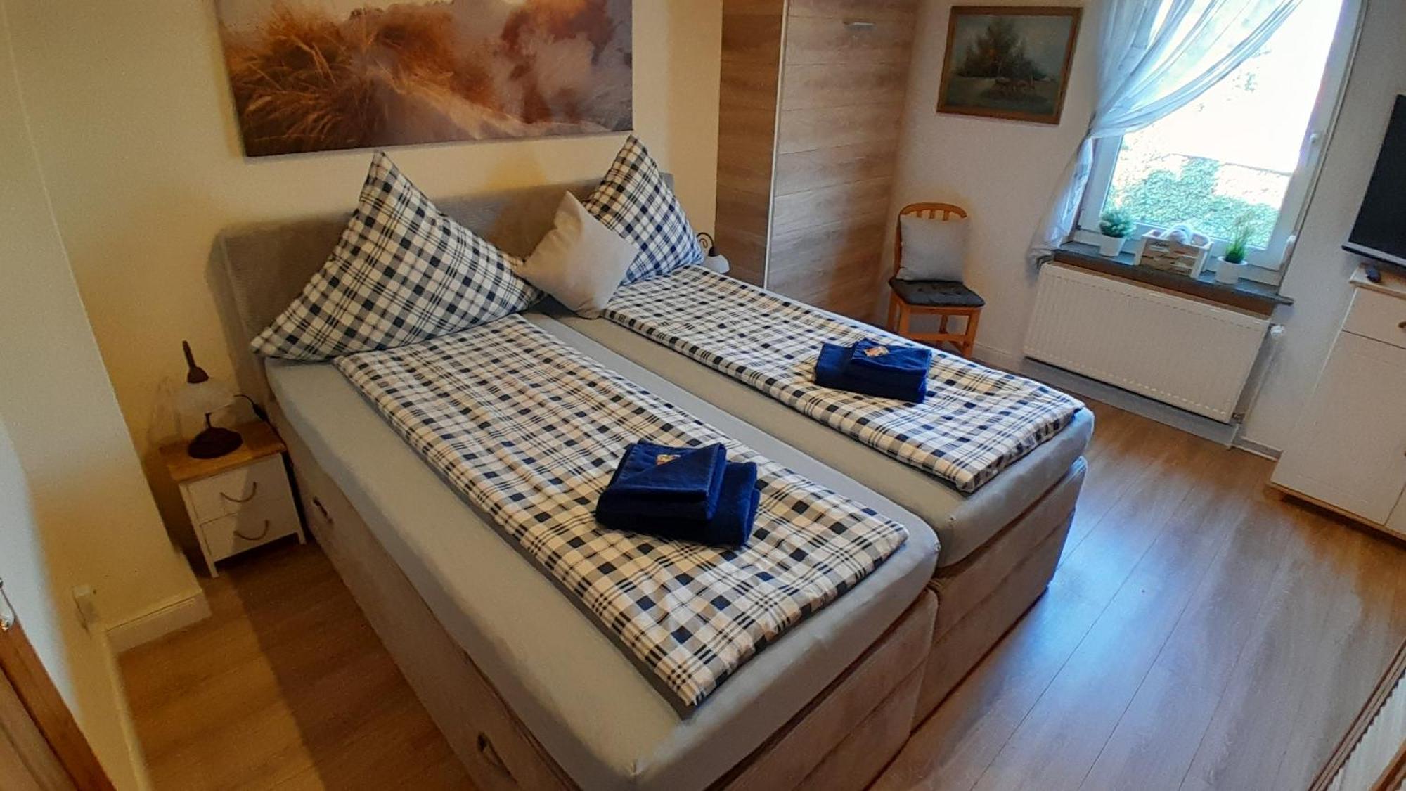 Ferienwohnung "Bine" Любек Экстерьер фото